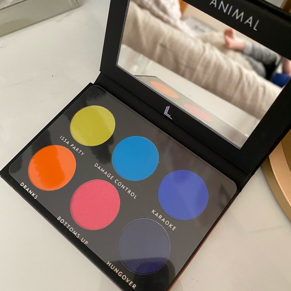 Laure Lee Eyshadow palette